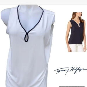 Tommy Hilfiger keyhole sleeveless‎  top XL..1X